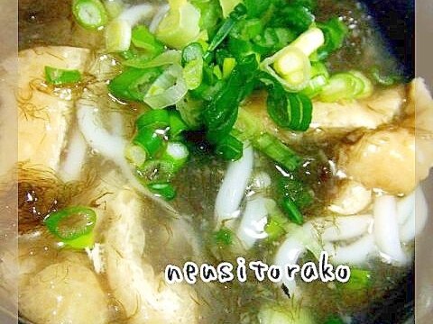 とろろ昆布たっぷりあんかけうどん